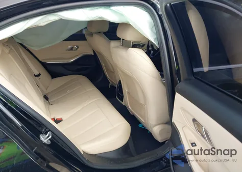 2021 BMW 330I z USA, uszkodzony, nr VIN 3MW5R1J06M8B49392